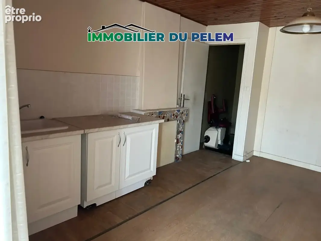 Maison de ville 180 m2   possibilité 2 logements   fort potentiel - St Nicolas du Pélem - Centre Bretagne - photo 8