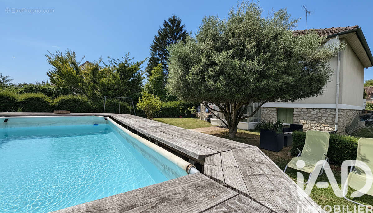 Photo 4 - Maison à CHATENAY-SUR-SEINE