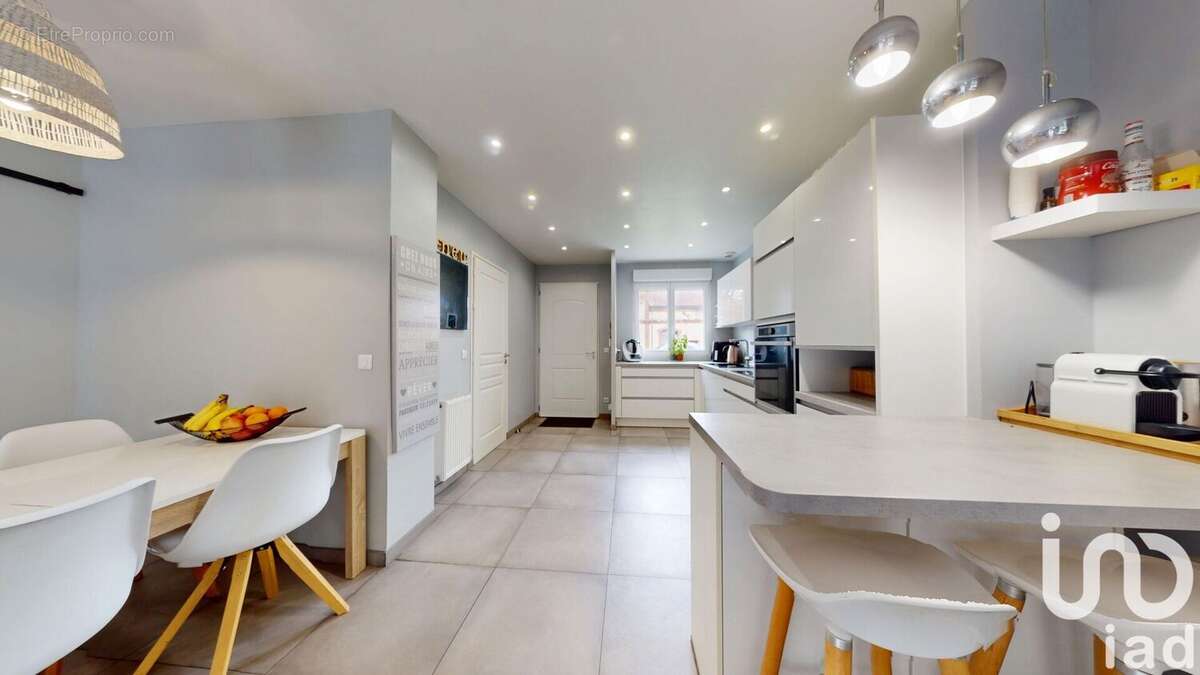 Photo 3 - Maison à MONTEREAU-FAULT-YONNE