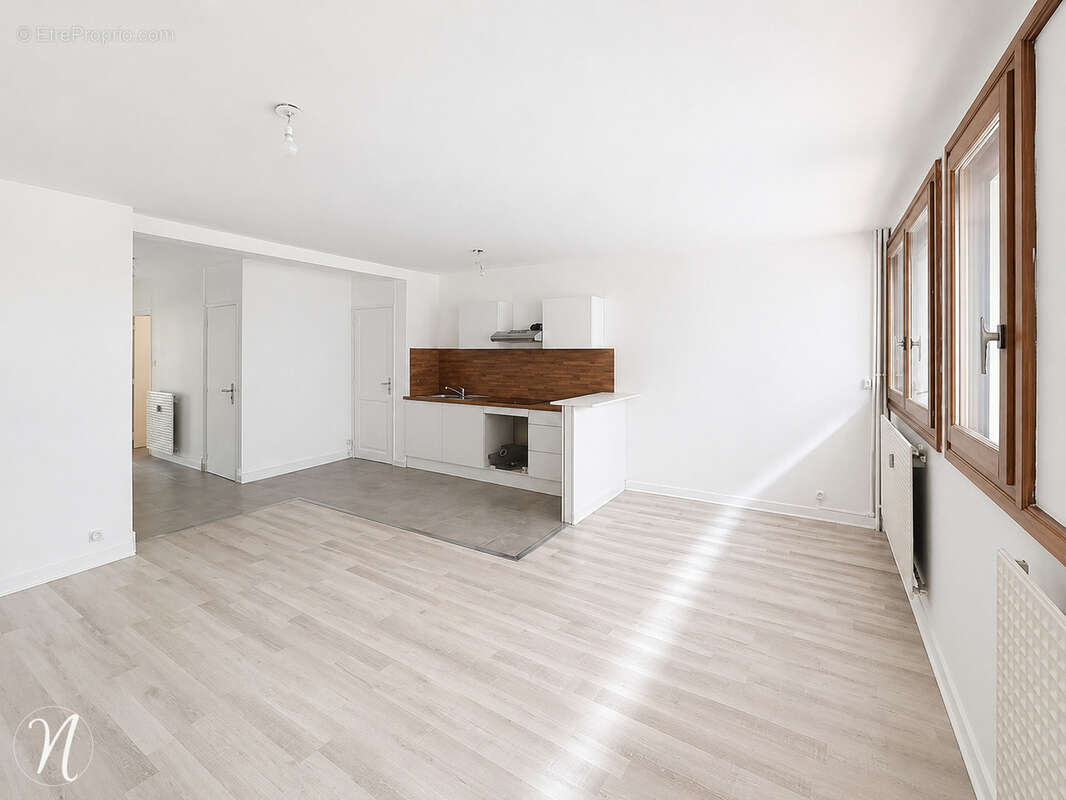 Appartement à SAINT-ETIENNE