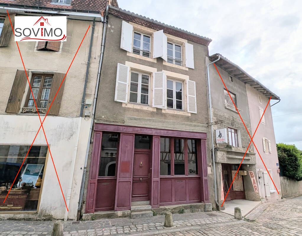 Maison à CONFOLENS
