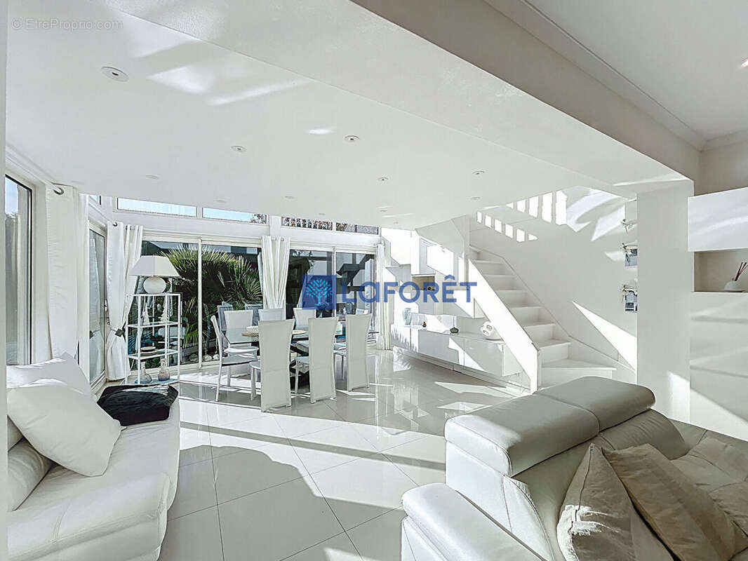 Maison à SAINT-GERMAIN-LES-CORBEIL