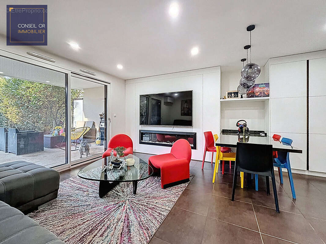 Appartement à SAINT-GENIS-LAVAL