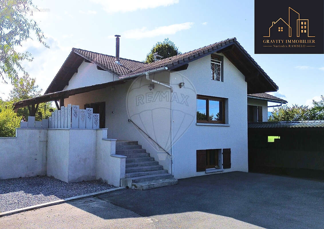 Maison à SCIENTRIER