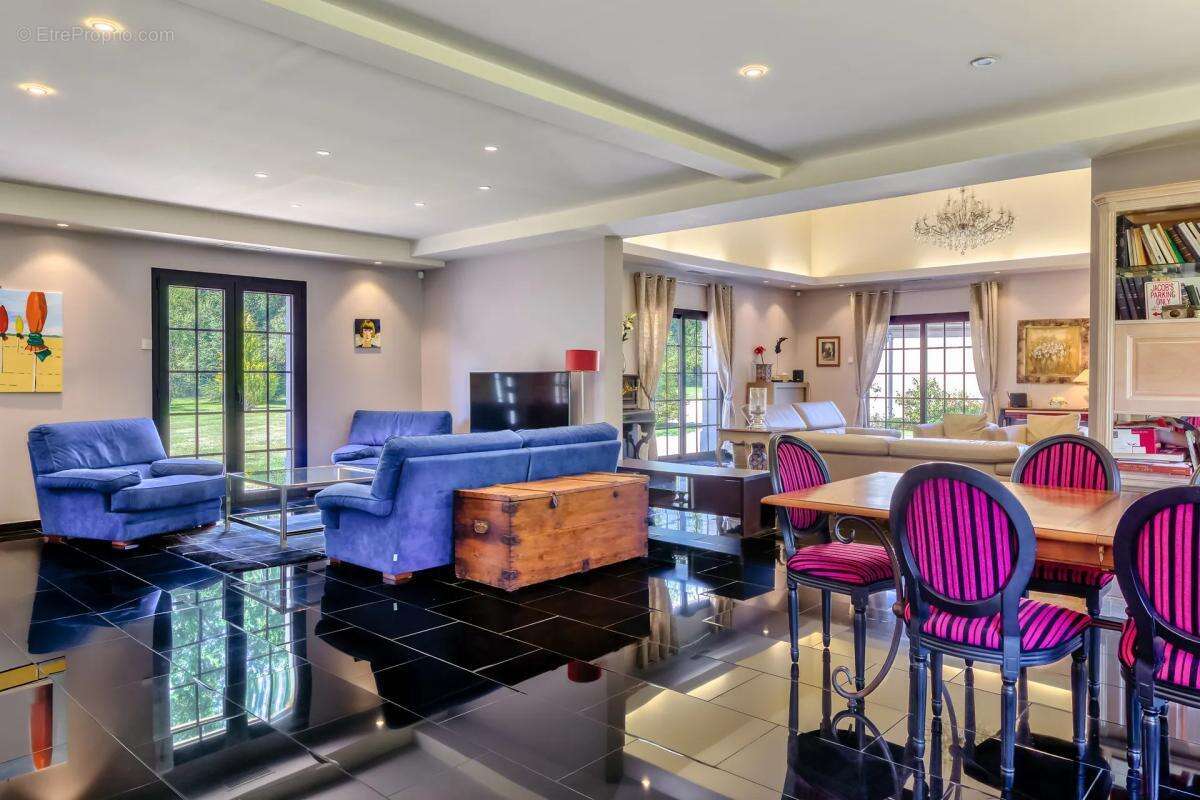 Maison de 6 pièces de 320 m² à Villez-sur-le-Neubourg - photo 6