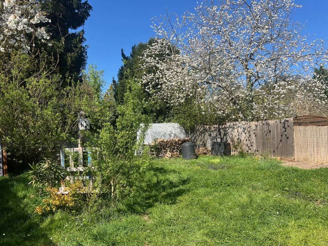 Appartement à HOUDAN