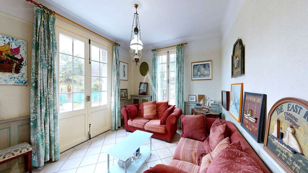 Maison à HARDRICOURT