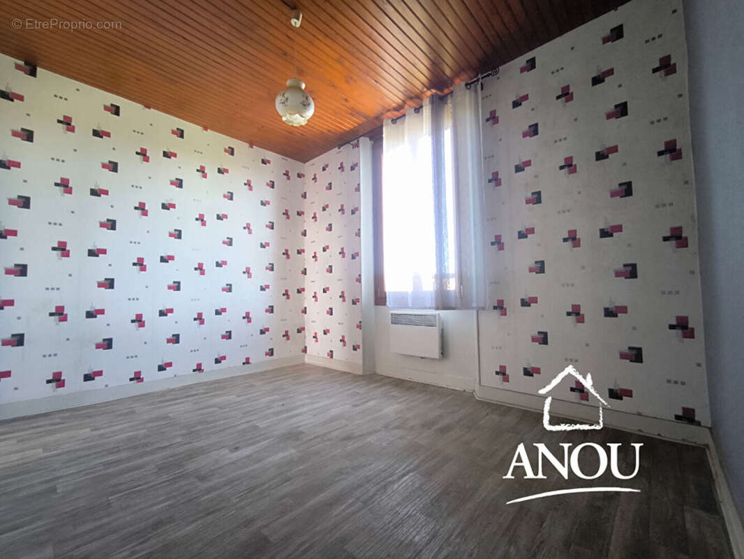 Maison à LA BAZOCHE-GOUET