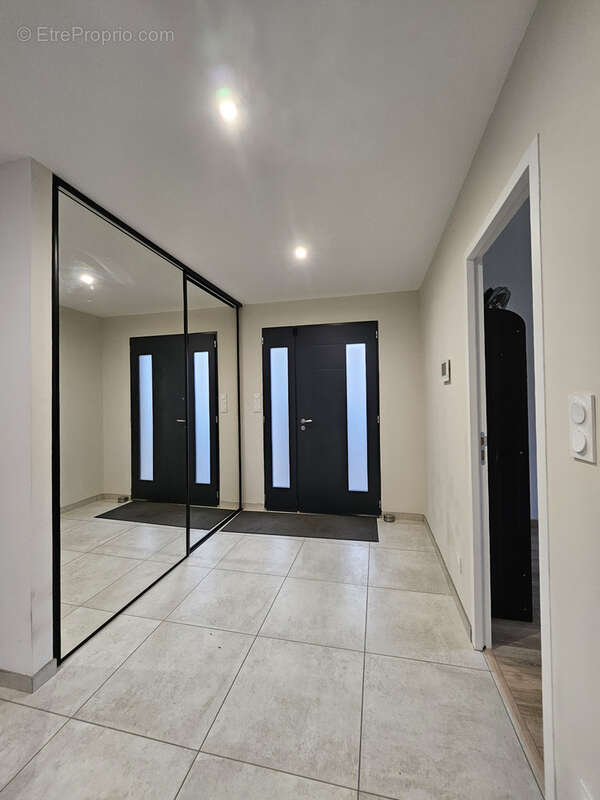 Maison à HALLOY-LES-PERNOIS