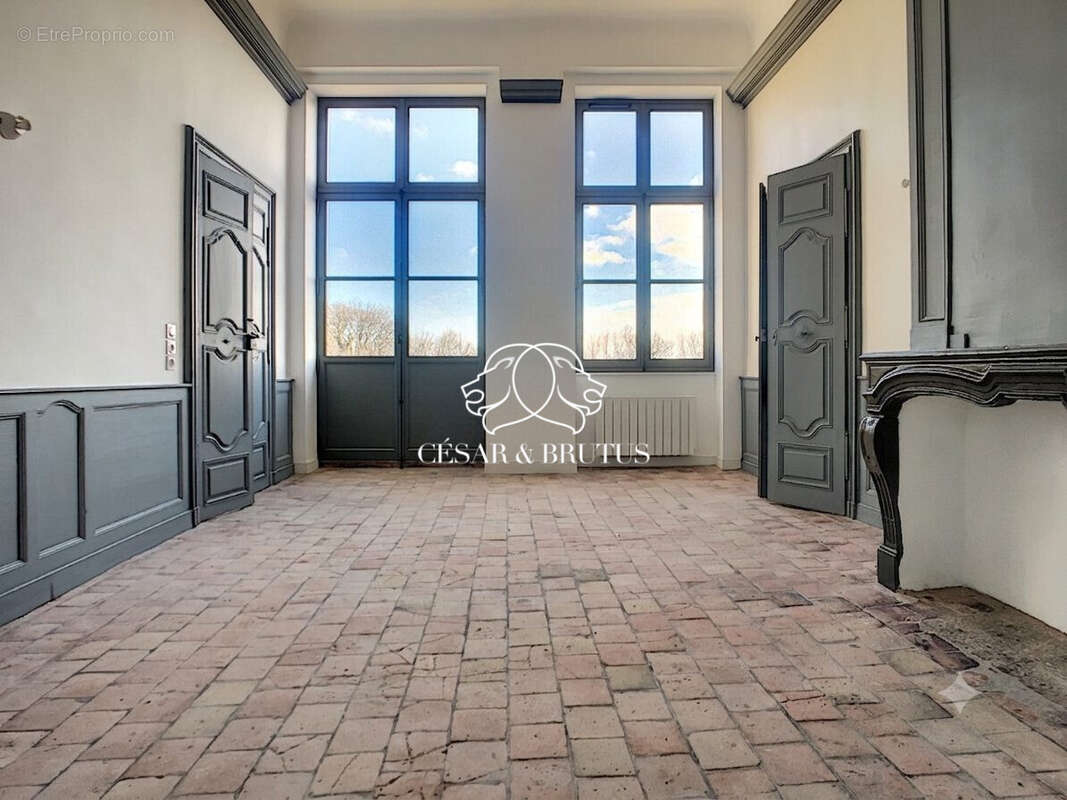 Appartement 124 m² à Saint-Laurent-D'agny  - photo 2