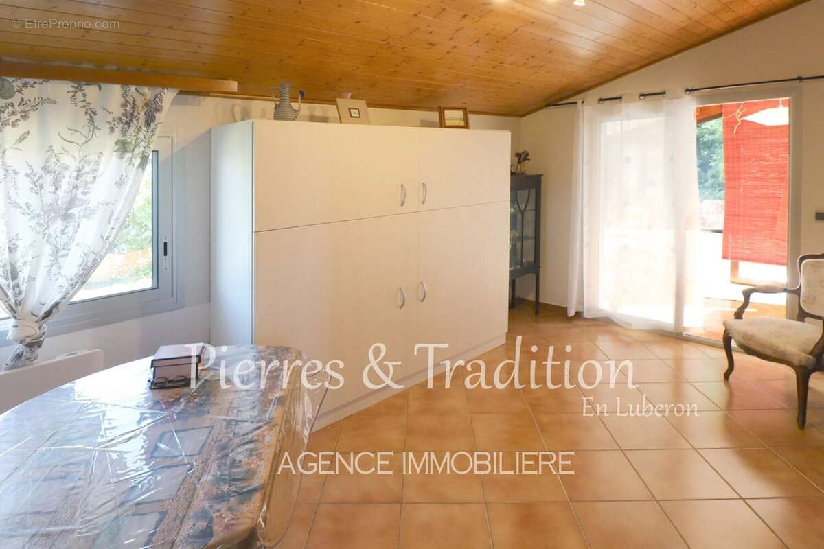 Maison à CERESTE