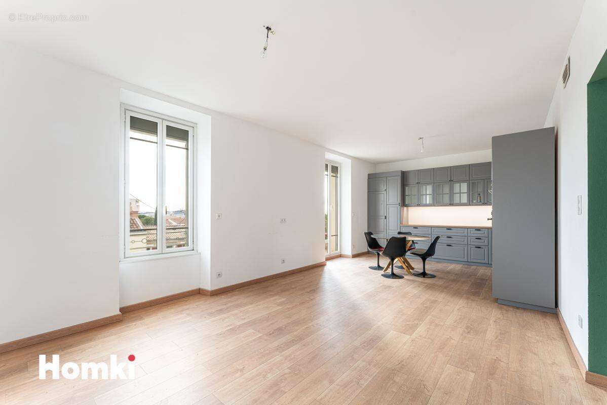 Appartement à MARSEILLE-12E