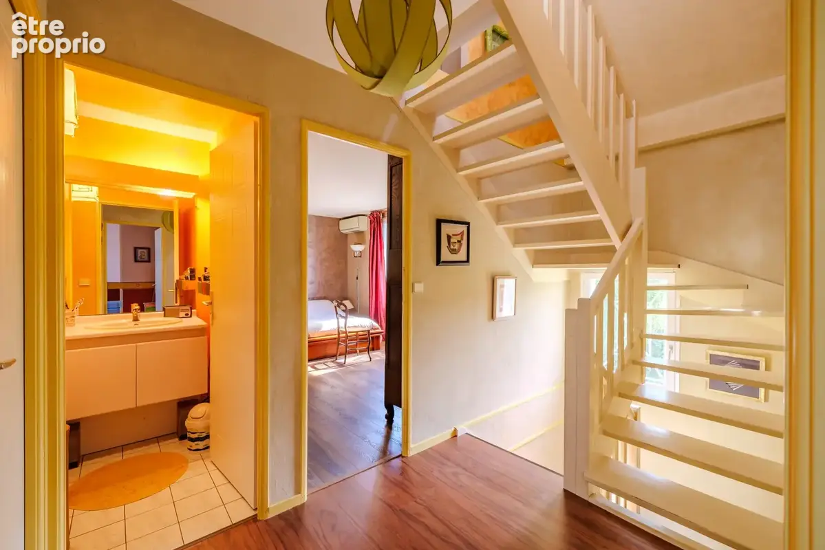 Maison familiale  - 166 m2 - elancourt - photo 8