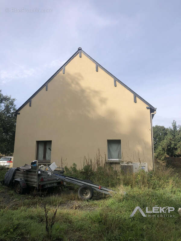 Maison à BAGUER-MORVAN