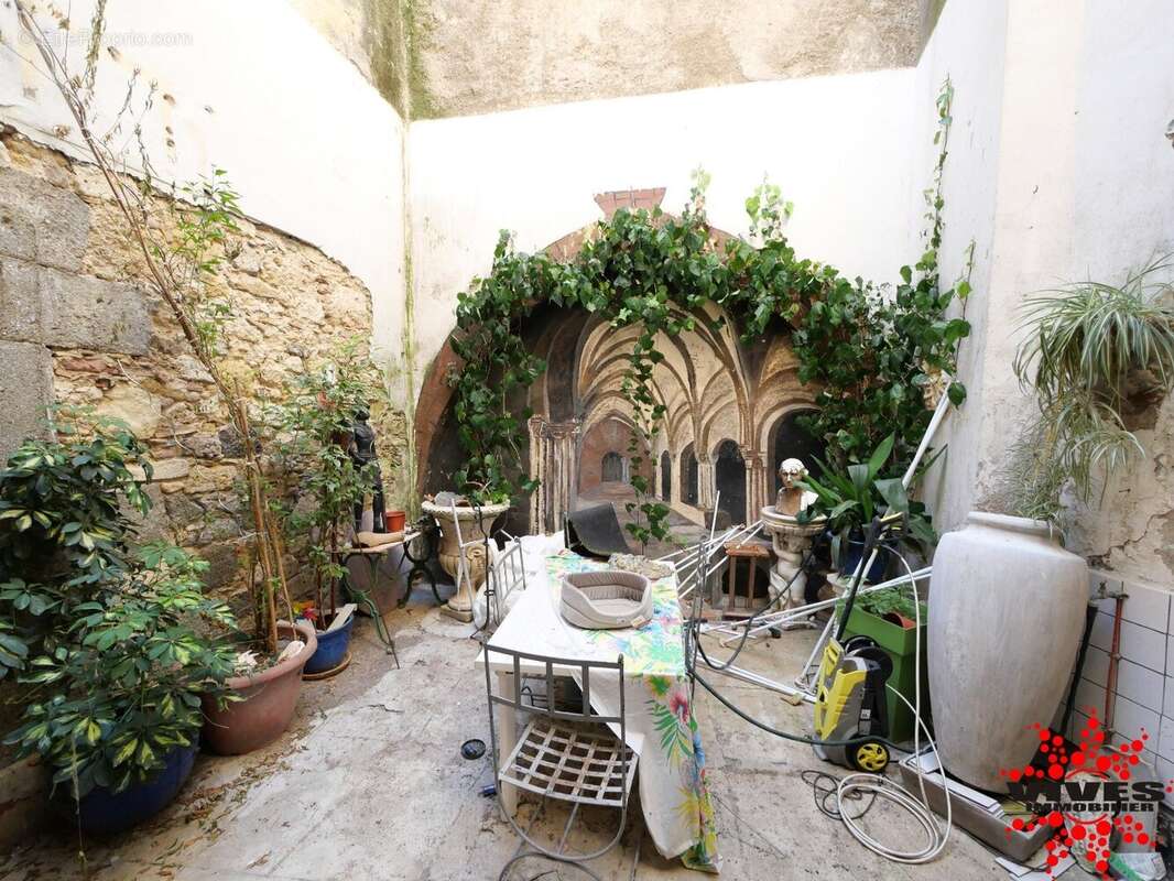 RARE À SERVIAN  Maison de caractère de 235 m² habitables  529 m² utiles  Fort potentiel ! - photo 2