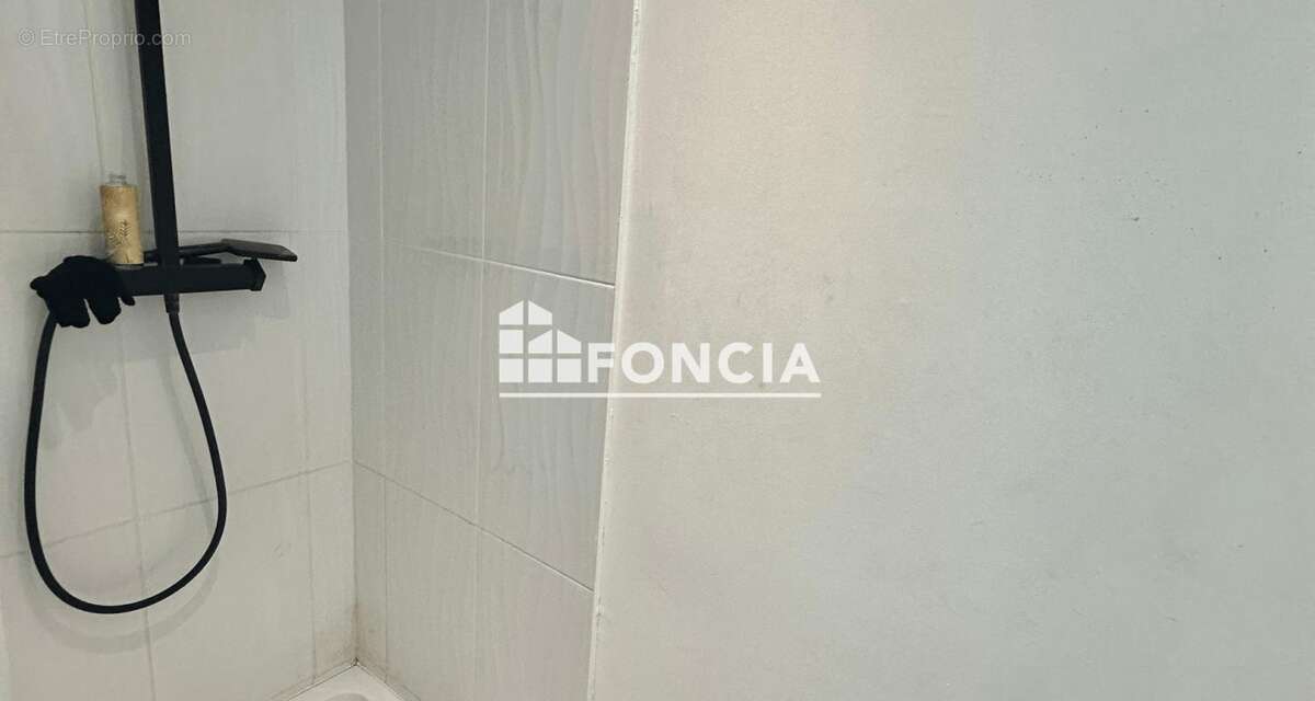 Appartement à MARSEILLE-1E