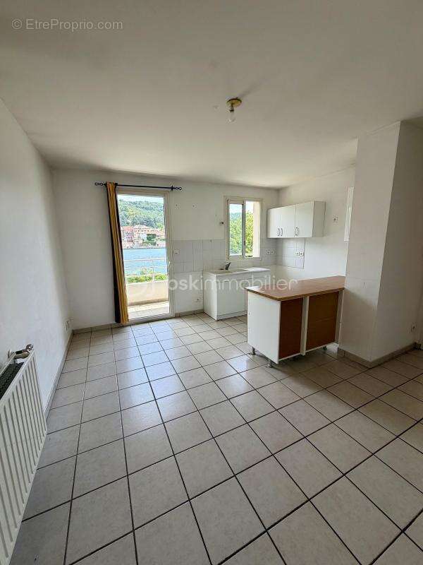 Appartement à SARRAS