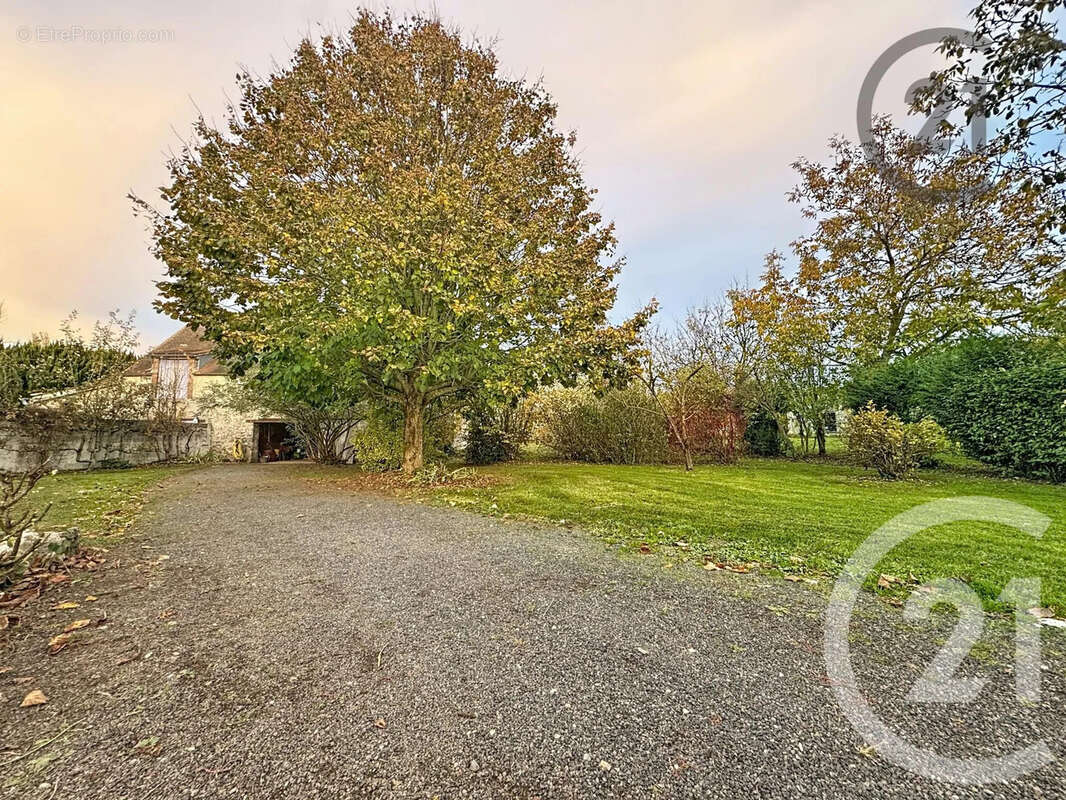 Maison à LES MARETS