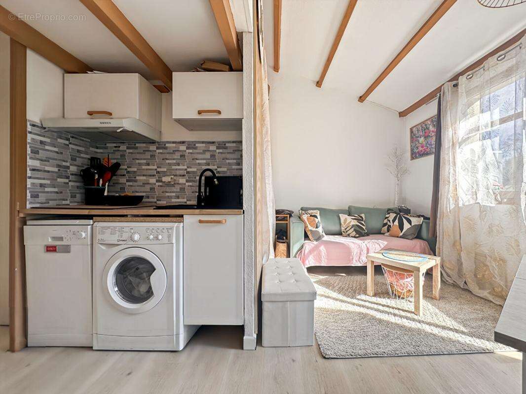 Appartement à VILLENEUVE-LOUBET