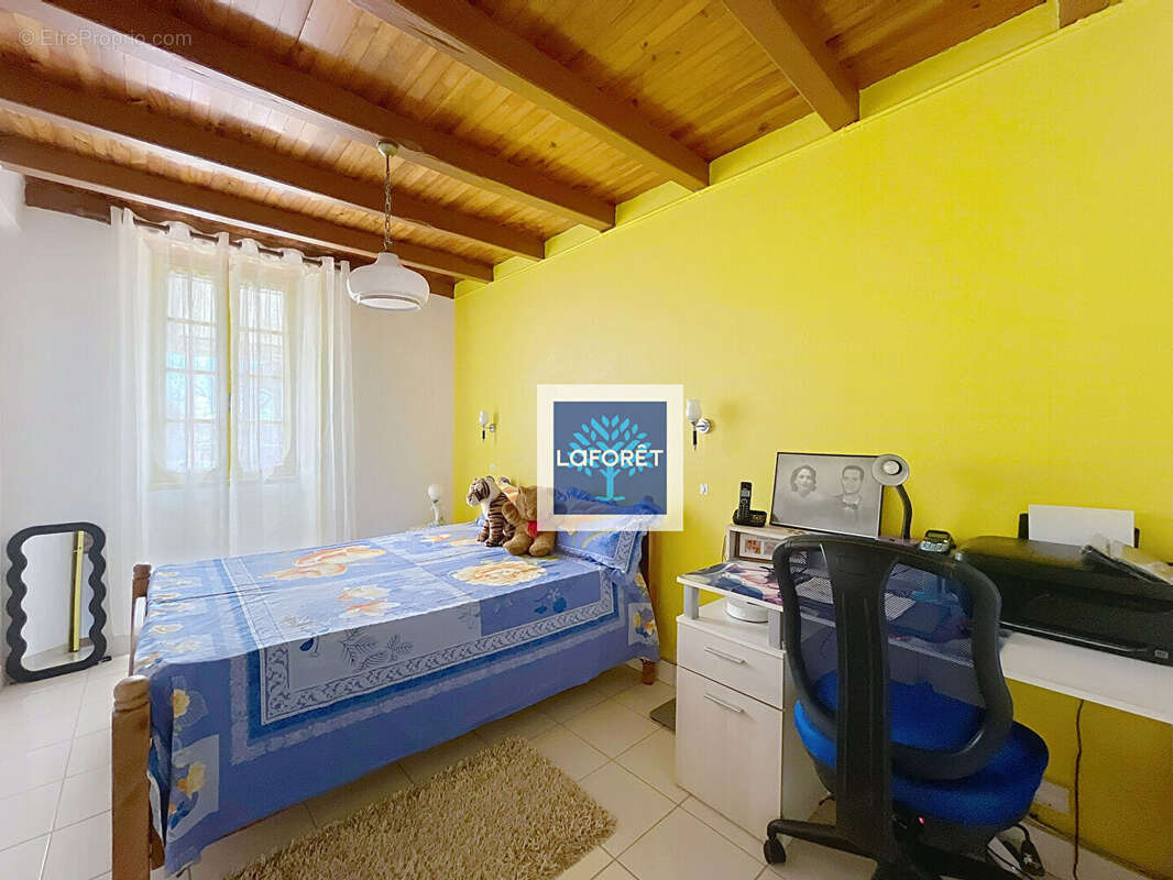 Maison Pierre, dépendances, 2 chambres avec jardin - photo 5