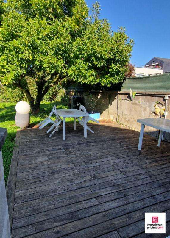 Maison à VOUJEAUCOURT