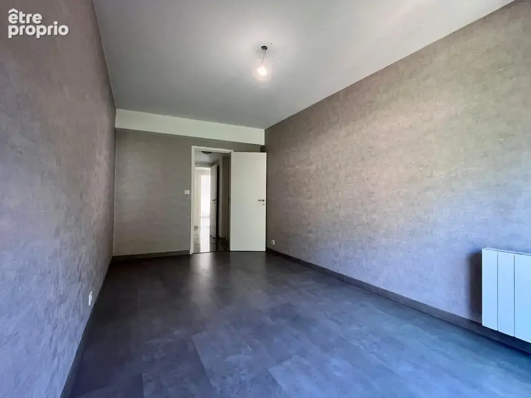 Grand T3/4 en duplex en dernier étage - photo 16