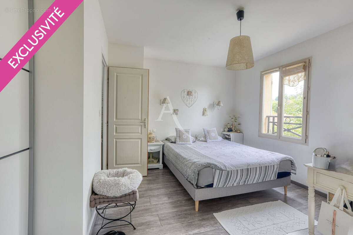 Maison Oinville Sur Montcient 127 m², 4 chambres - photo 7
