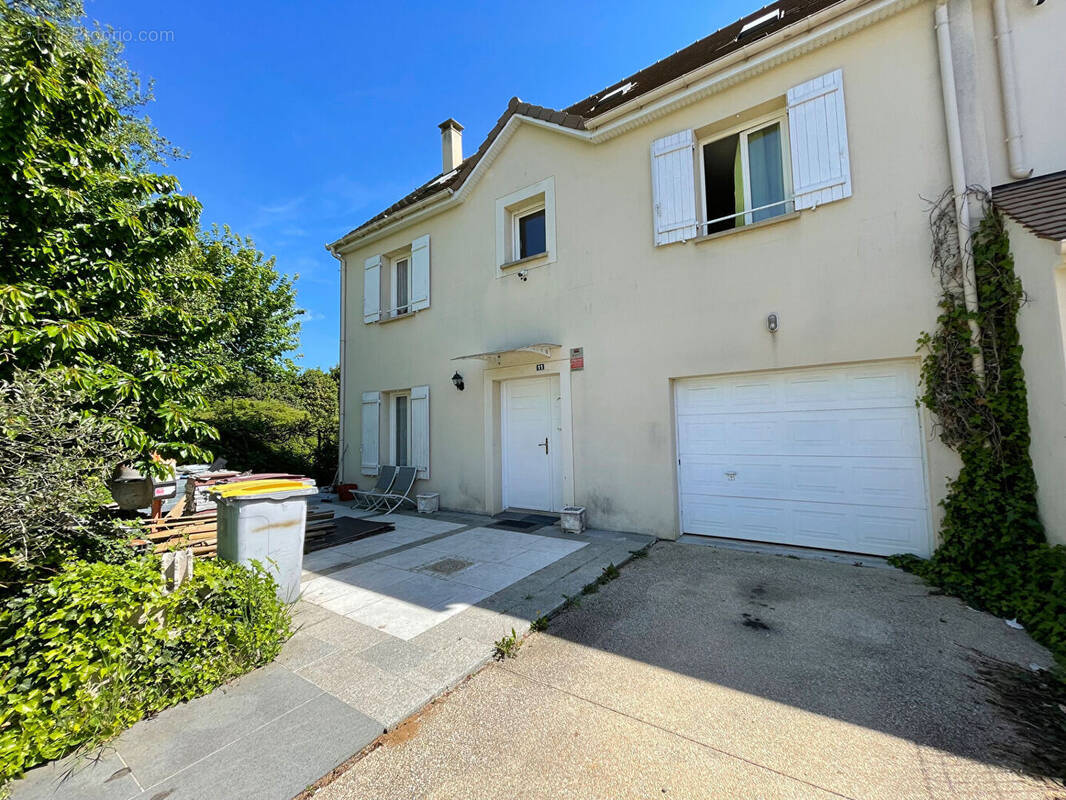 Maison à ETAMPES
