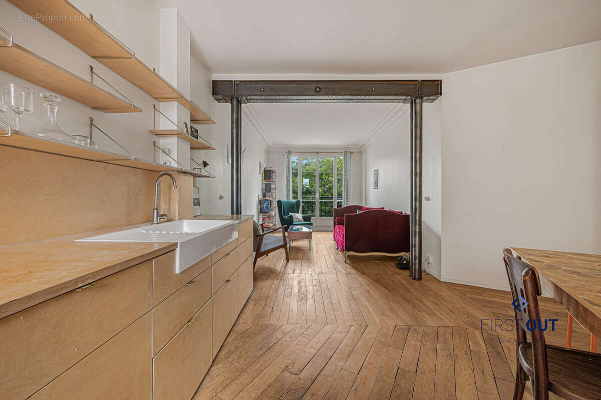 Appartement à PARIS-20E