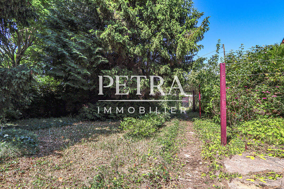 Maison à L&#039;HAY-LES-ROSES