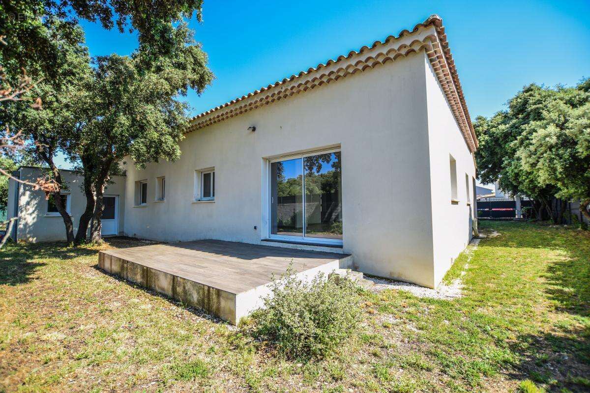 Maison à ROCHEFORT-DU-GARD