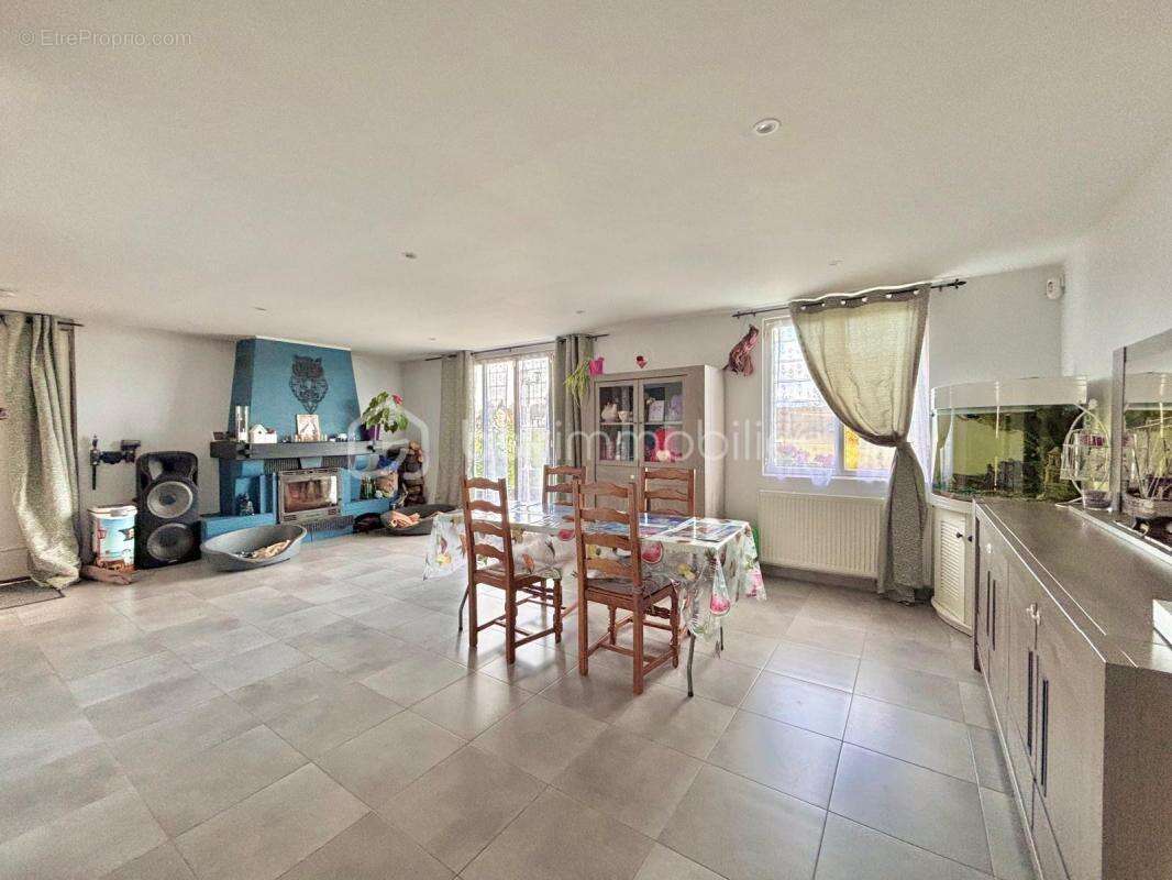 Maison à SAINT-CREPIN-IBOUVILLERS