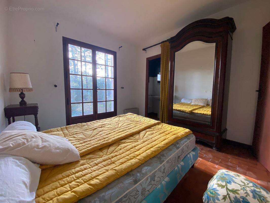 Maison à LES MATHES