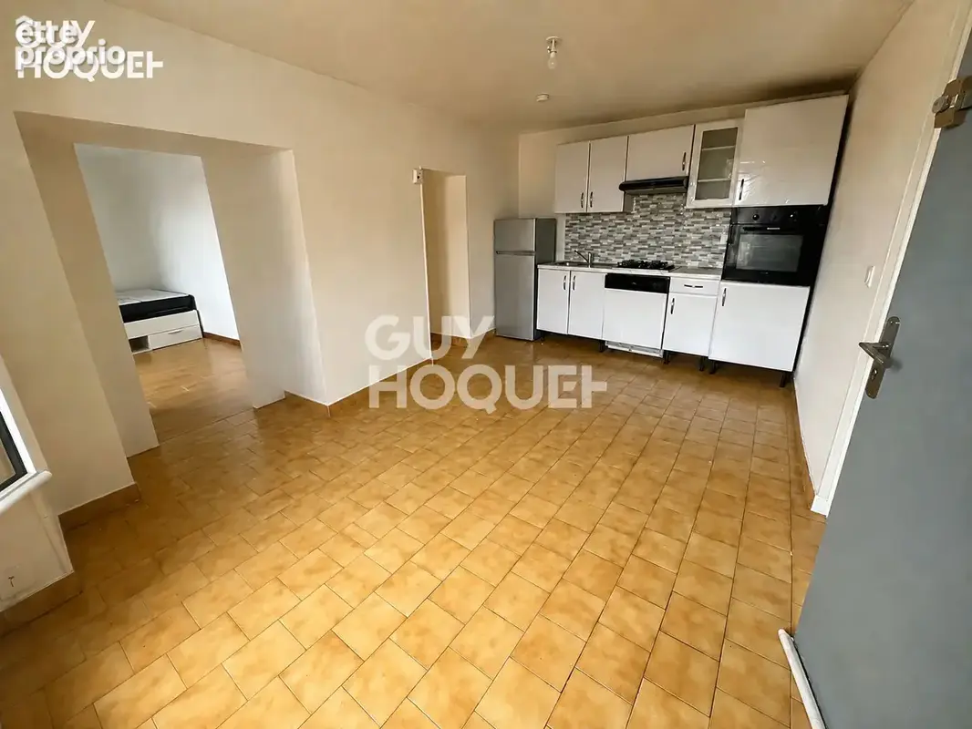 Appartement à LA FERTE-GAUCHER