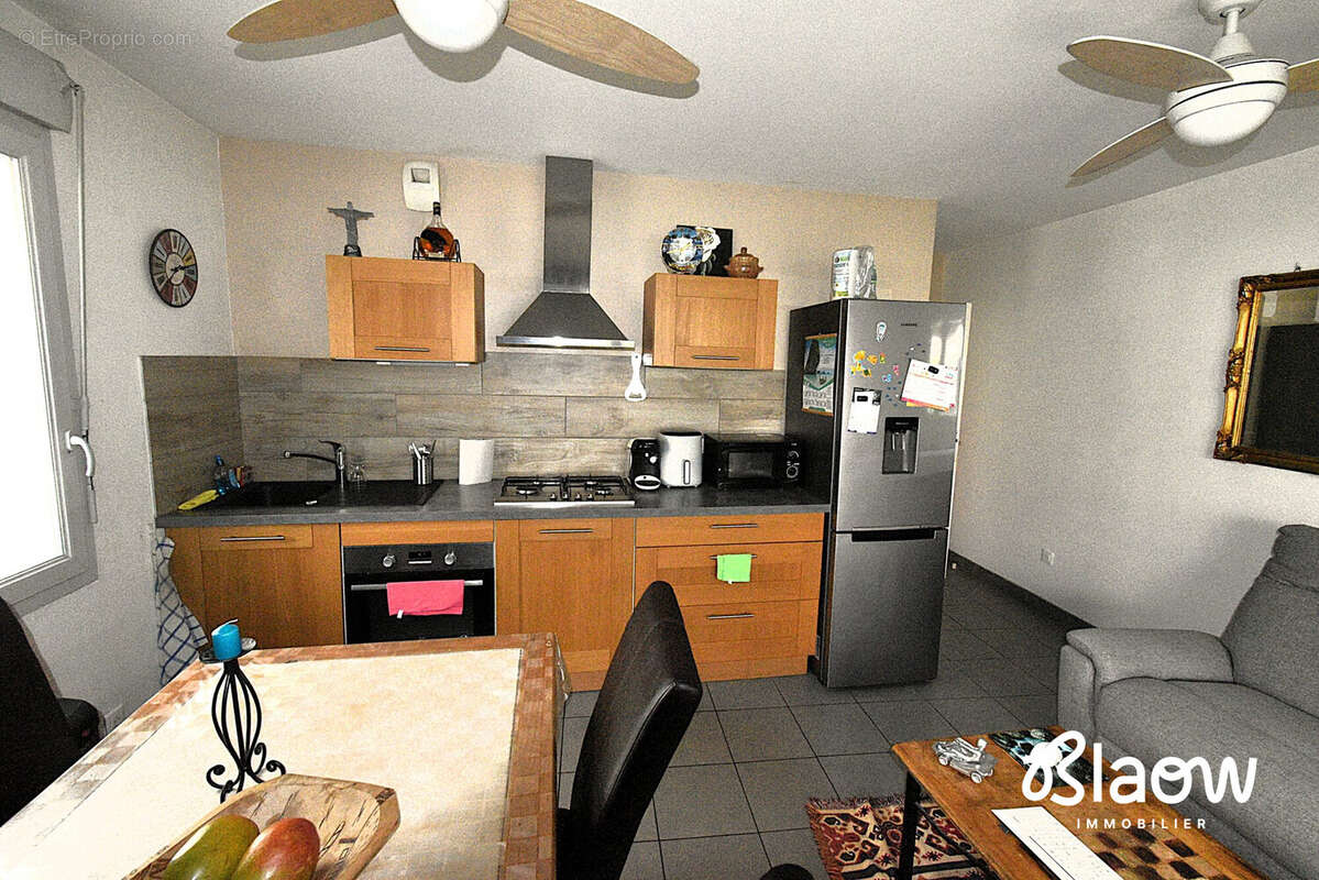 Appartement à MEYZIEU