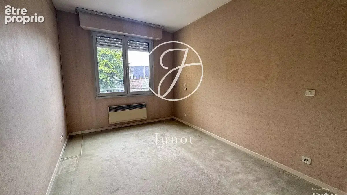 Lille - CENTRE - Appartement - 5 pièces - 143m² - Balcon - Garage - Cave - photo 5
