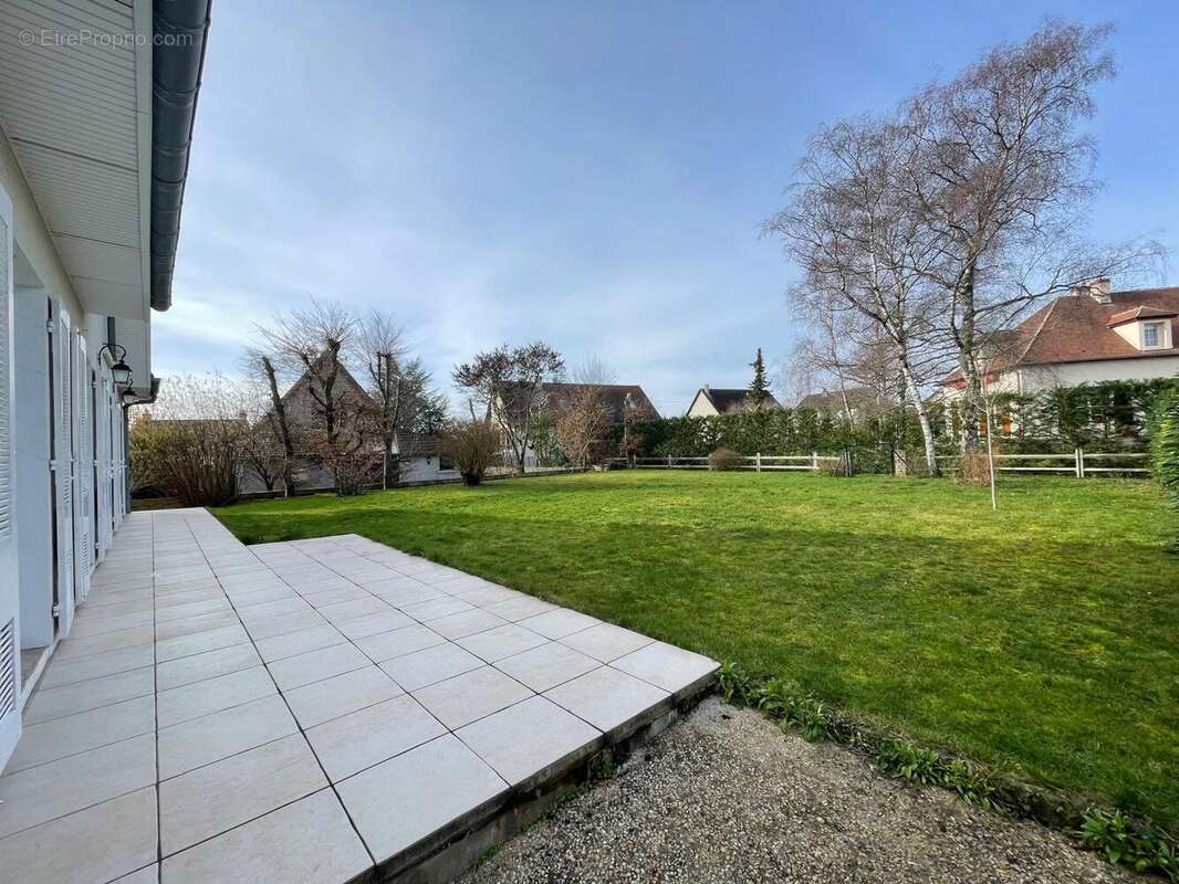 Maison à SAINT-DOULCHARD