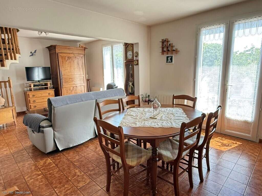 Maison à VILLEFAGNAN