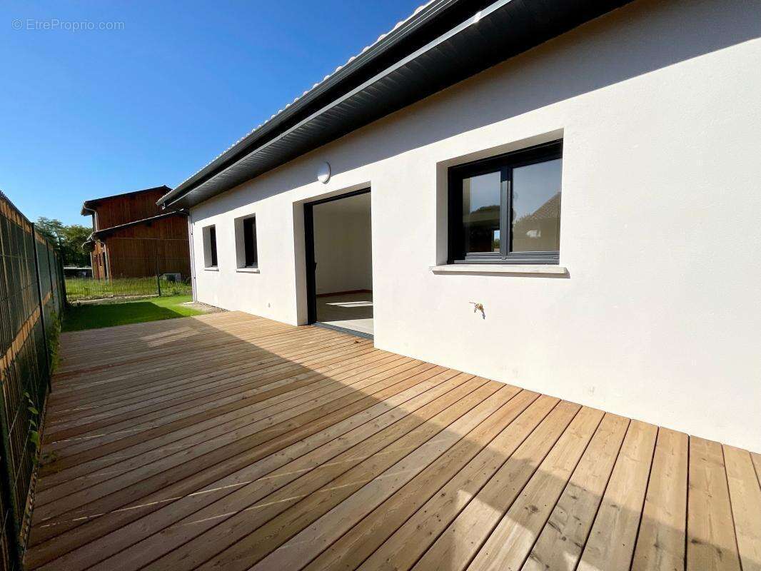 Maison à SAINT-LON-LES-MINES