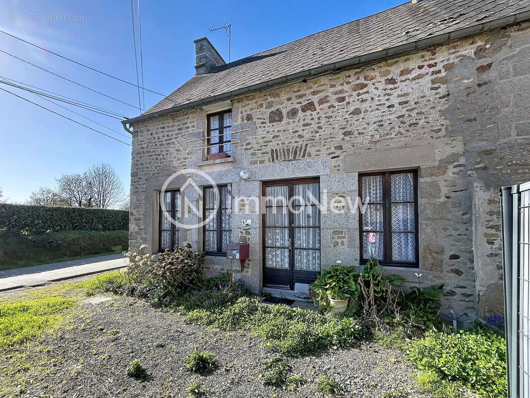Maison à DRAGEY-RONTHON