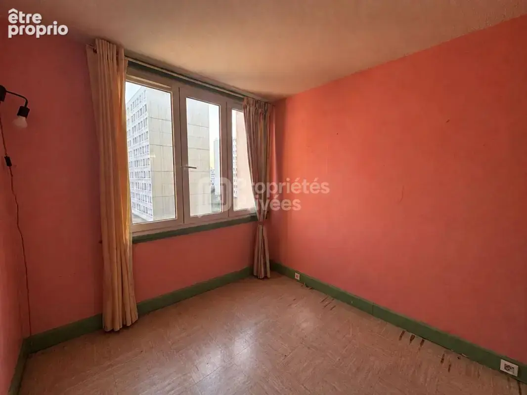 94190 VILLENEUVE SAINT GEORGES - T3 Appartement familial lumineux de 64 m² avec box - Vue dégagée - photo 7