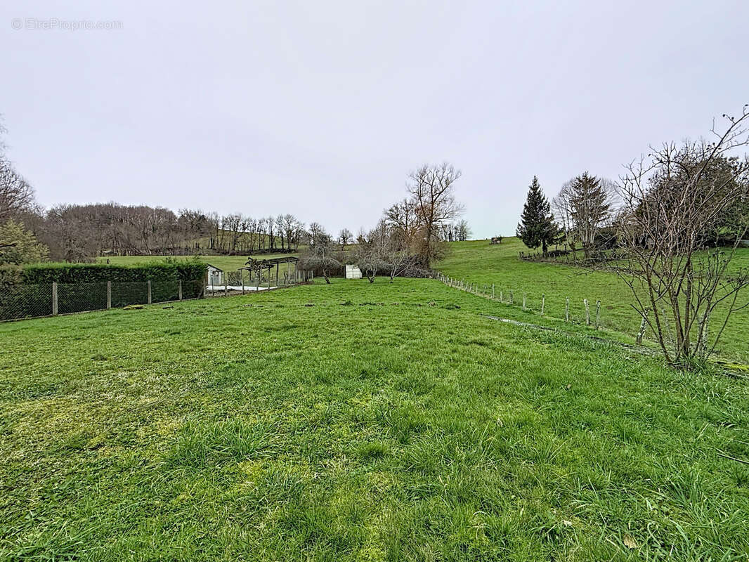 Maison à SAINT-AULAIRE