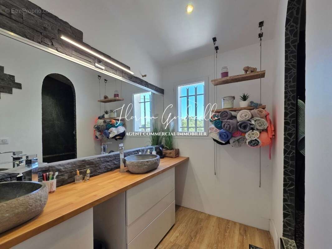 Maison 95 m² à Aleria  - photo 12