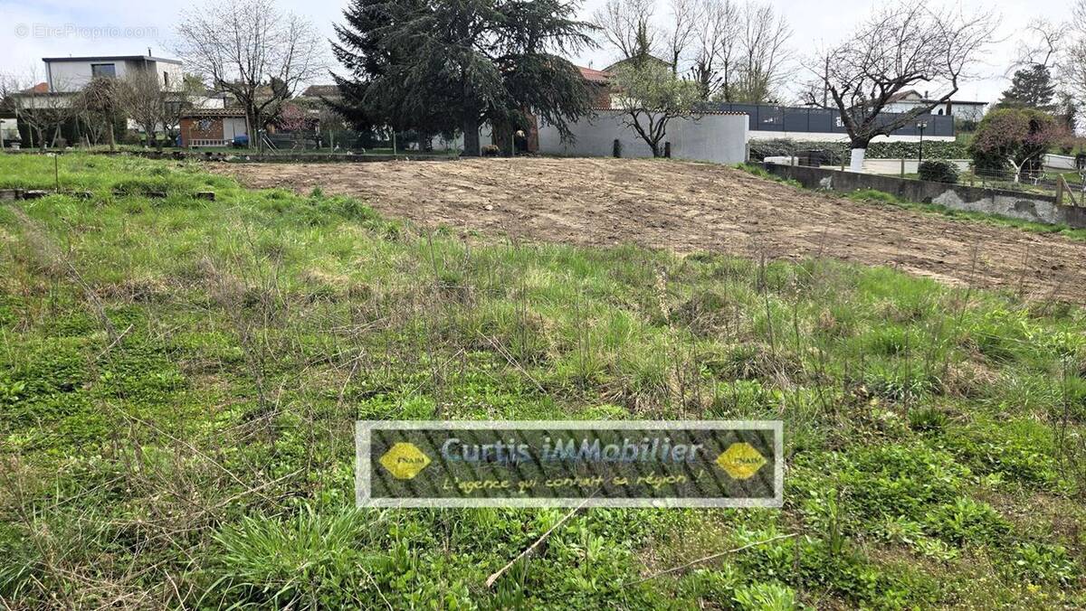 Terrain à MONISTROL-SUR-LOIRE