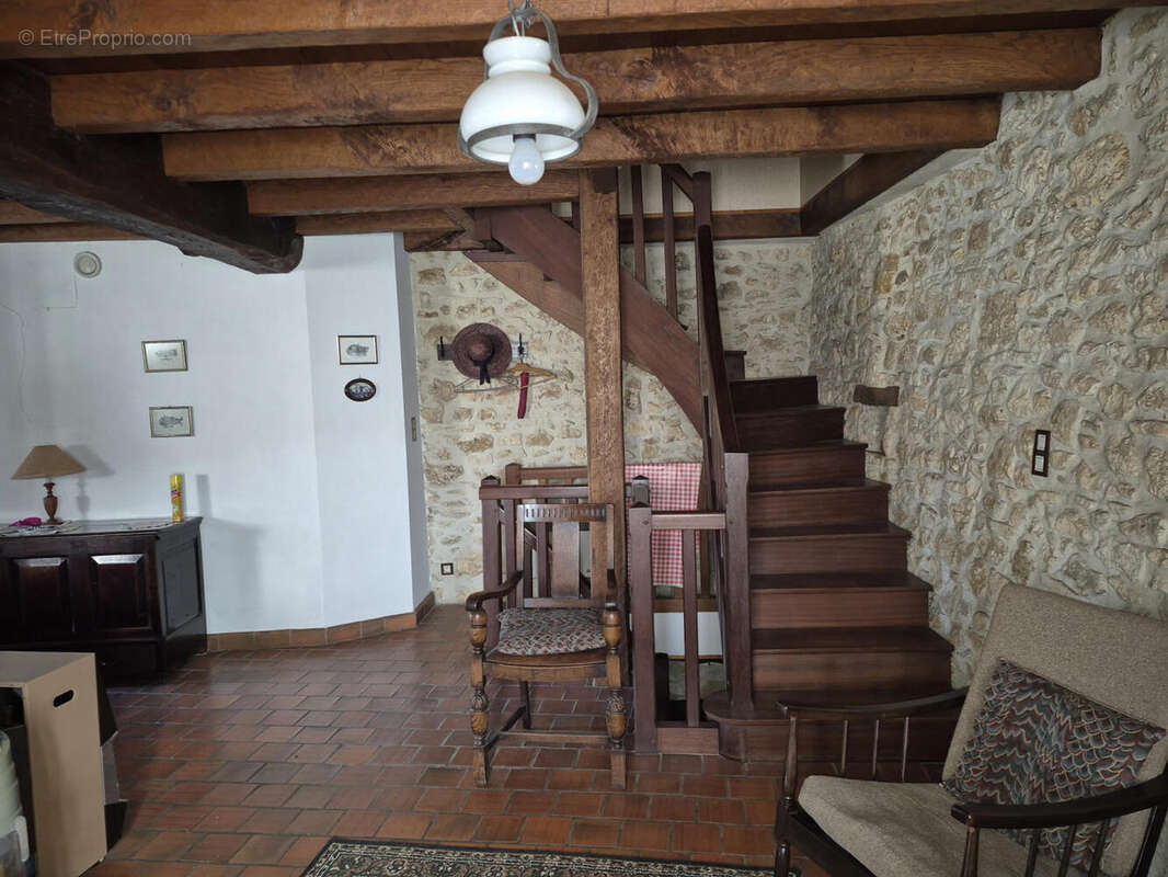 20251125_113317 - Maison à SAINT-MARTIAL-DE-VALETTE