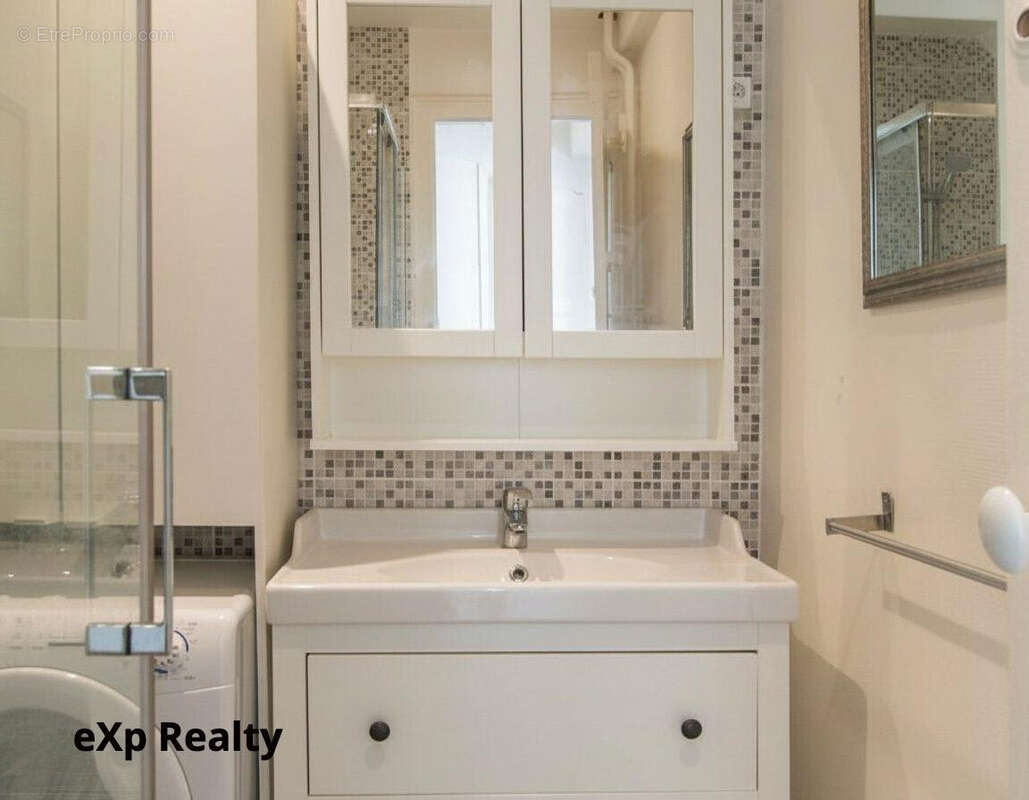 Appartement à PARIS-15E