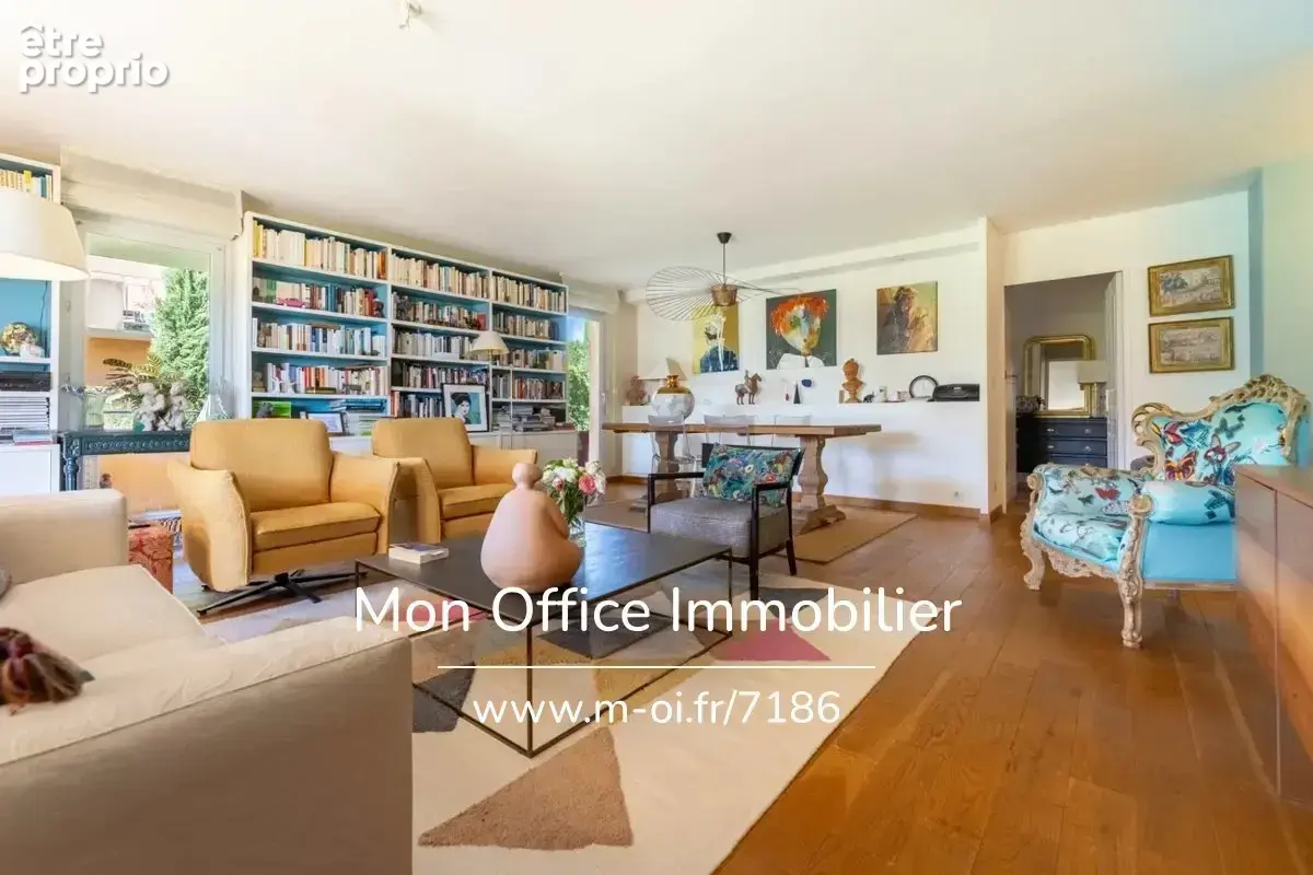 Référence : 7186-AUS - Appartement 3 pièces de 95m² avec terrasse - Piscine - Double box -13540 Aix-en-Provence - photo 5