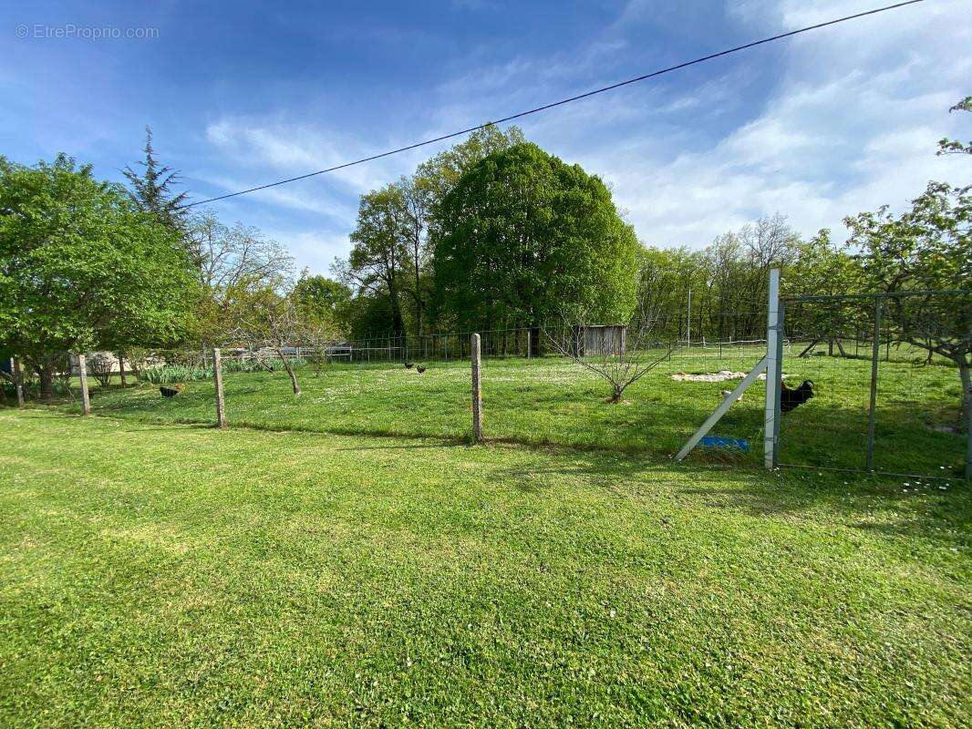 Maison à SAINTE-ALVERE