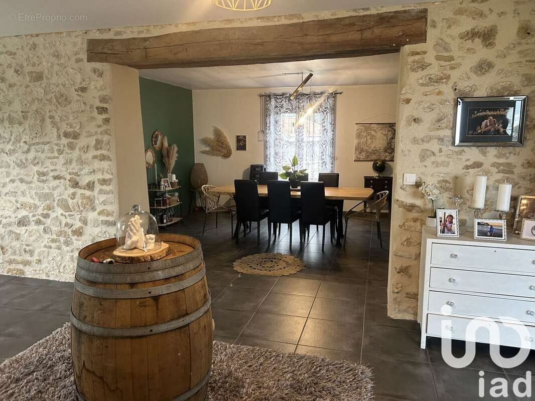 Photo 3 - Maison à SAINT-MARTIAL-DE-VALETTE