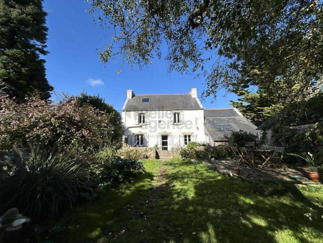 Maison à BEUZEC-CAP-SIZUN